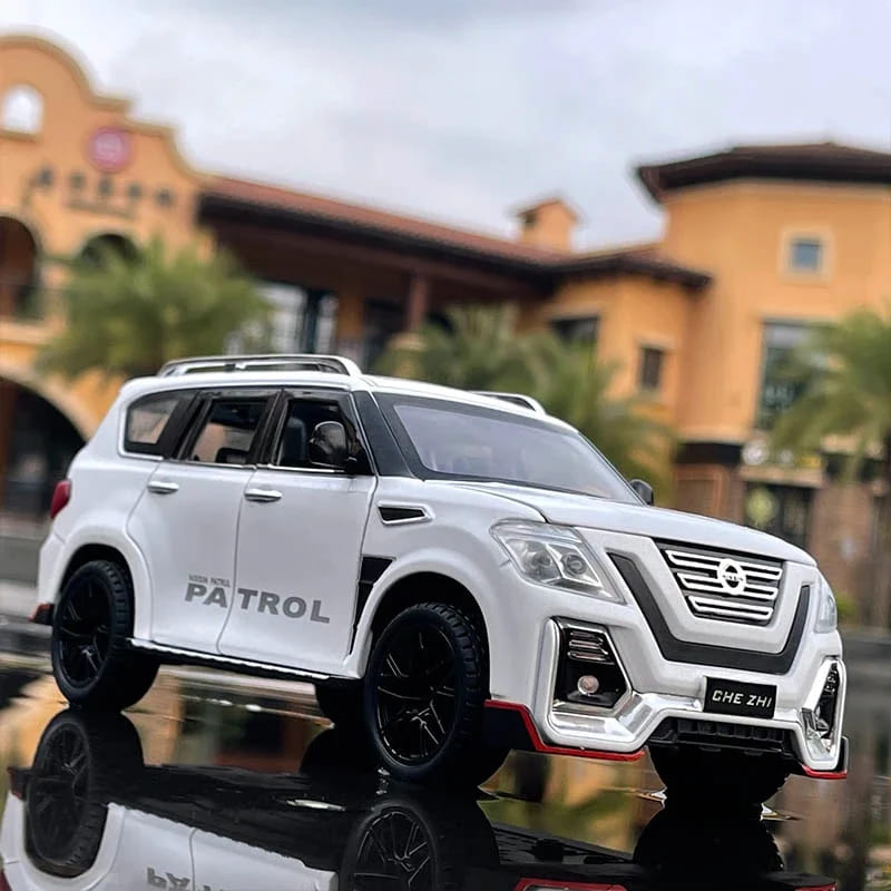 1:24 Scale Diecast Nissan Patrol Model Car